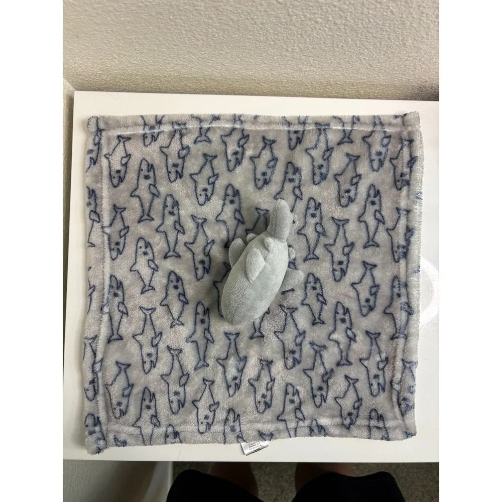 Hudson HB Baby Shark Lovey Security Blanket Grey Blue VERY FAST SHIPPING